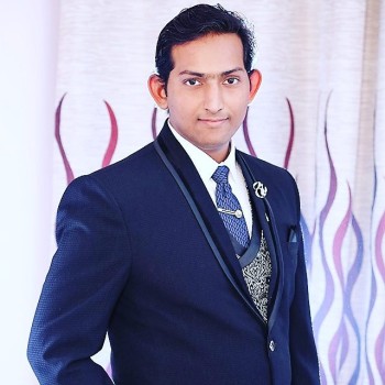 AKSHAY MANGLA